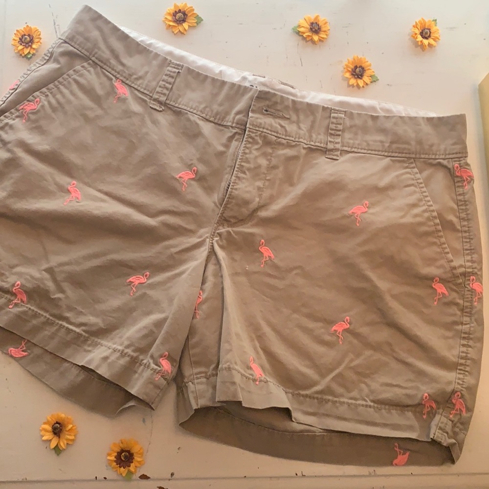 Old Navy tan shorts